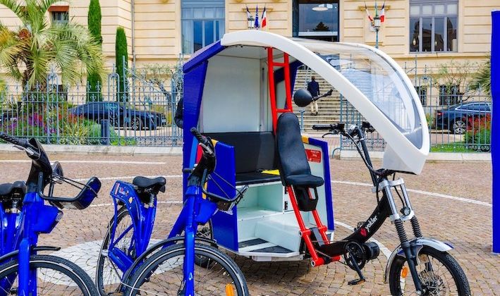 VÉLO-TAXI – Une nouveauté à Lourdes pour les courses de Noël